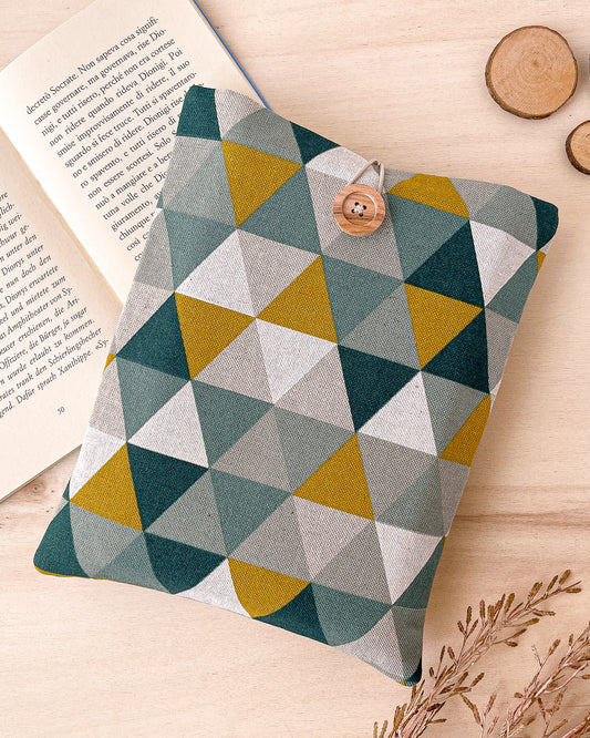 Padded geometric colourful book sleeve